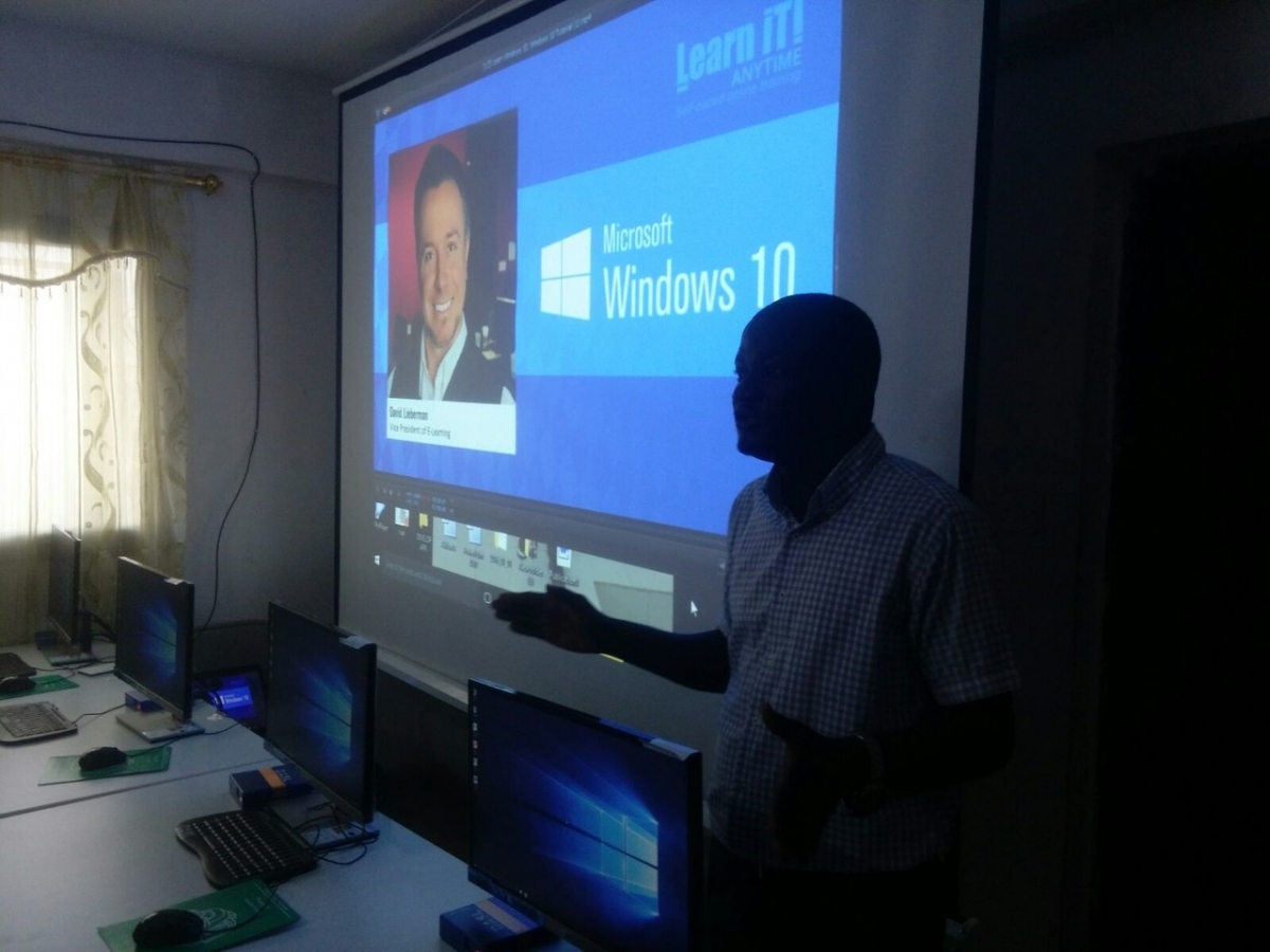 Digital training of teachers in Africa