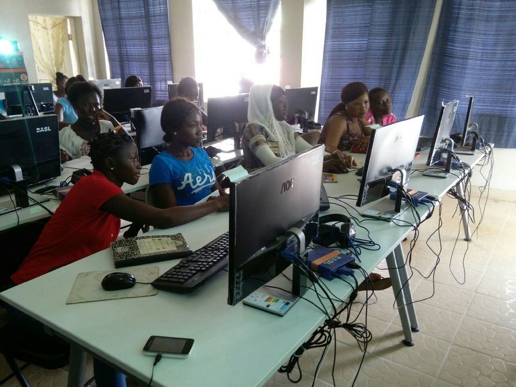 youths learing at the develop africa sl computer lab